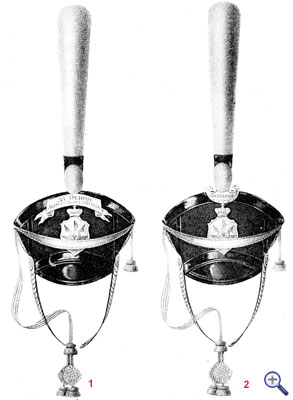 Гусарские кивера со знаками отличия, установленные в 1817 году.