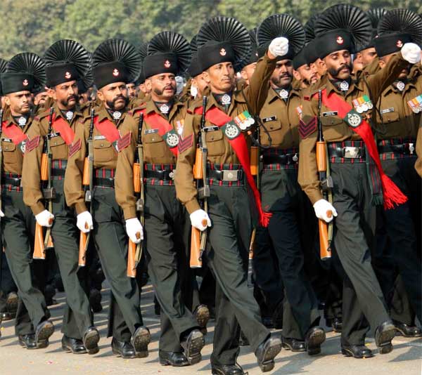 Раджпутские стрелки на параде.