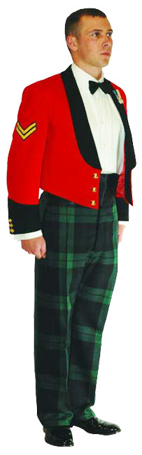 Капрал Королевского полка Шотландии (Royal Regiment of Scotland) в униформе для приемов № 10В.