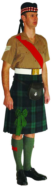 Униформа № 14В WO (уоррент-офицера) и SNCO (старшего унтер-офицера) Королевского полка Шотландии (Royal Regiment of Scotland). 