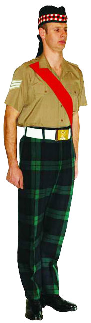Униформа № 14C WO (уоррент-офицера) и SNCO (старшего унтер-офицера) Королевского полка Шотландии (Royal Regiment of Scotland). 
